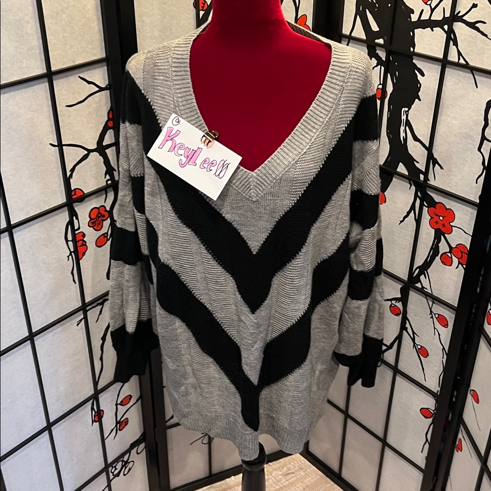 #54. 🪷Knit vneck sweater. 22/24. 2x - Picture 6 of 8